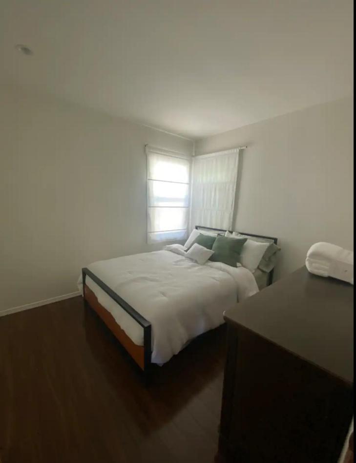 F O R G E T T H E H O T E L Hotell Alhambra Exteriör bild