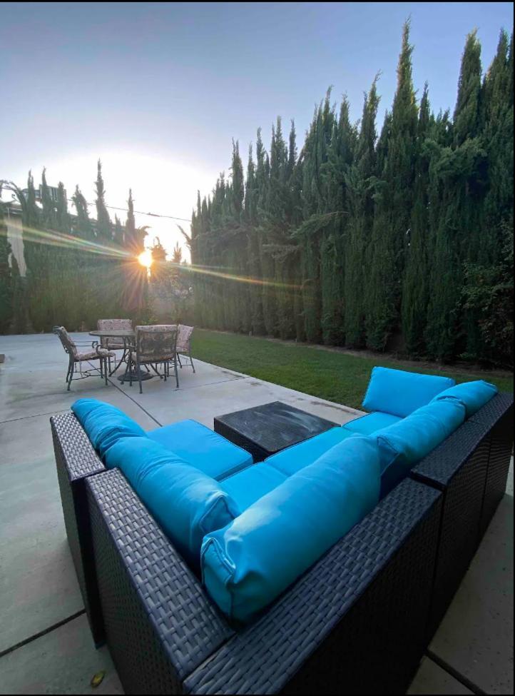 F O R G E T T H E H O T E L Hotell Alhambra Exteriör bild